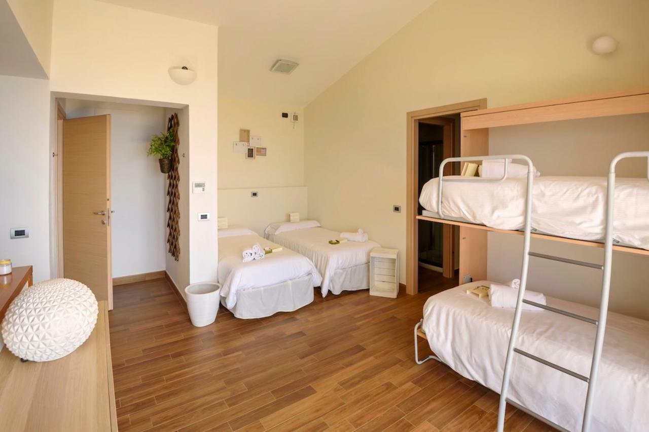 Maison Balu Villa Torri Del Benaco Eksteriør bilde